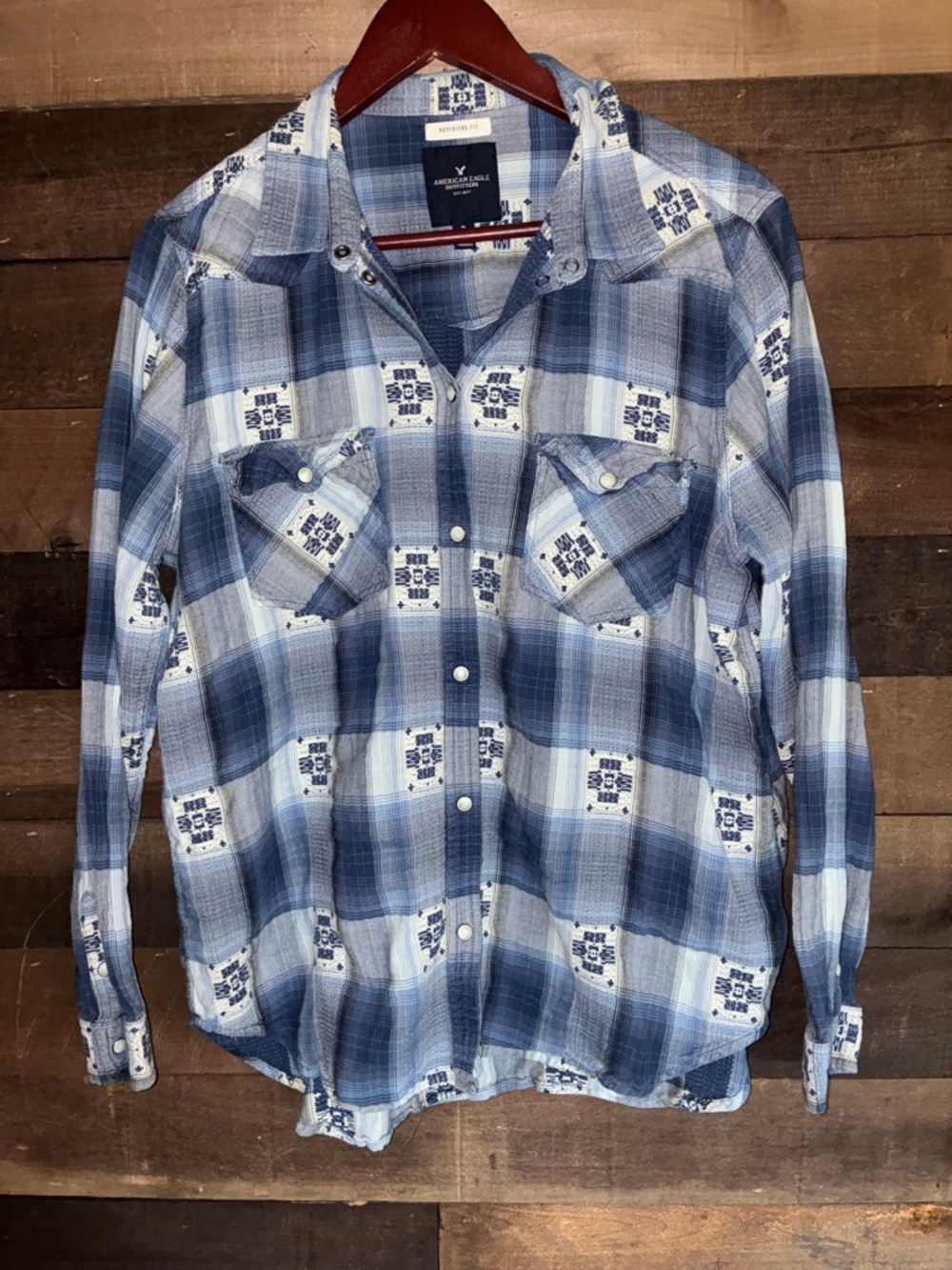 American Eagle Outfitters Blue and White Plaid Button-Down Shirt